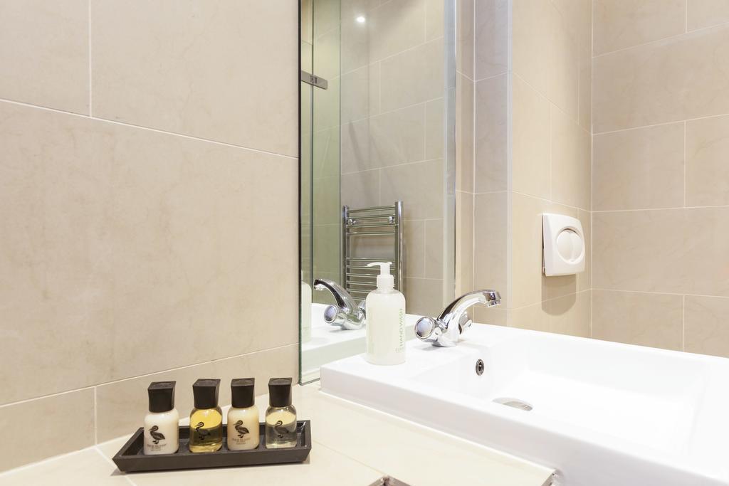 Club Living - Barbican Apartments London Exterior photo